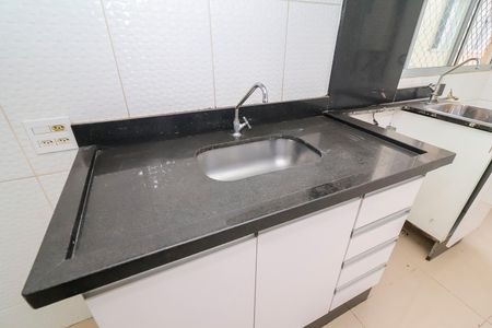Apartamento para alugar com 45m², 2 quartos e sem vagaCozinha e Área de Serviço