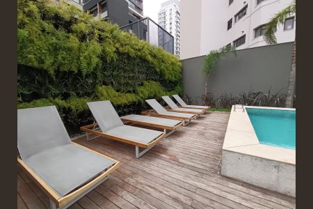 Apartamento à venda com 25m², 1 quarto e sem vagaÁrea comum - Piscina