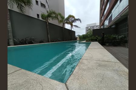 Apartamento à venda com 25m², 1 quarto e sem vagaÁrea comum - Piscina