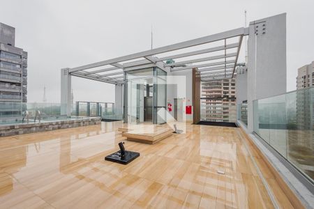 Studio à venda com 35m², 1 quarto e sem vaga Studio à venda com 35m², 1 quarto e sem vagaÁrea Comum - Piscina