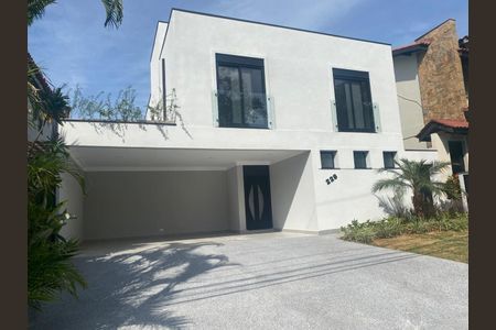 Casa de condomínio à venda com 257m², 4 quartos e 4 vagasFoto 01