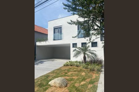 Casa de condomínio à venda com 257m², 4 quartos e 4 vagasFoto 04