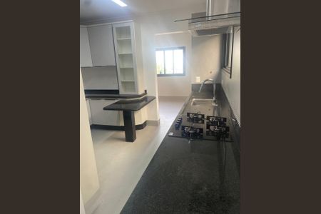 Casa de condomínio à venda com 257m², 4 quartos e 4 vagasFoto 09