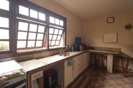 Casa para alugar com 228m², 3 quartos e 4 vagasCozinha