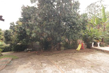 Casa para alugar com 228m², 3 quartos e 4 vagasQuintal