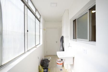 Apartamento à venda com 98m², 3 quartos e 1 vagaÁrea de Serviço