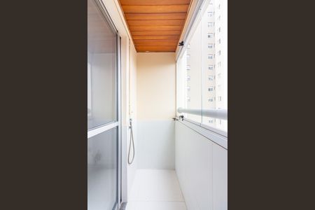 Sacada de apartamento para alugar com 3 quartos, 65m² em Continental, Osasco