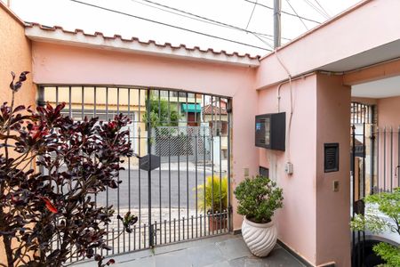 Casa à venda com 180m², 3 quartos e 2 vagas Casa à venda com 180m², 3 quartos e 2 vagasHall de Entrada