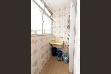 Apartamento para alugar com 70m², 2 quartos e 1 vagaÁrea de Serviço