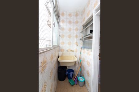 Apartamento para alugar com 70m², 2 quartos e 1 vagaÁrea de Serviço