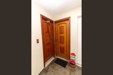 Apartamento para alugar com 70m², 2 quartos e 1 vagaEntrada