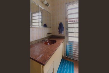 Casa à venda com 172m², 2 quartos e 3 vagasBanheiro