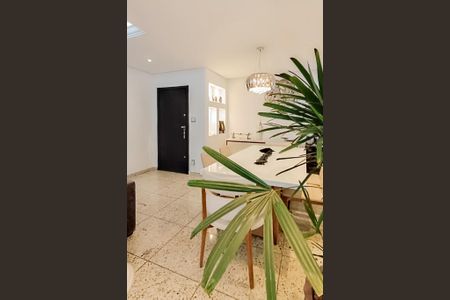 Apartamento à venda com 109m², 3 quartos e 2 vagas Apartamento à venda com 109m², 3 quartos e 2 vagasSala