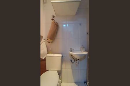 Apartamento à venda com 109m², 3 quartos e 2 vagas Apartamento à venda com 109m², 3 quartos e 2 vagasBanheiro de Serviço