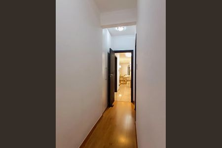 Apartamento à venda com 109m², 3 quartos e 2 vagas Apartamento à venda com 109m², 3 quartos e 2 vagasCorredor