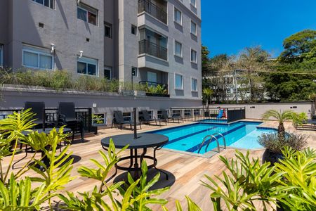 Apartamento à venda com 82m², 3 quartos e 2 vagas Apartamento à venda com 82m², 3 quartos e 2 vagasÁrea comum - Piscina