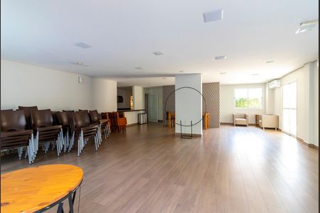 Apartamento à venda com 82m², 3 quartos e 2 vagas Apartamento à venda com 82m², 3 quartos e 2 vagasÁrea comum - Salão de festas