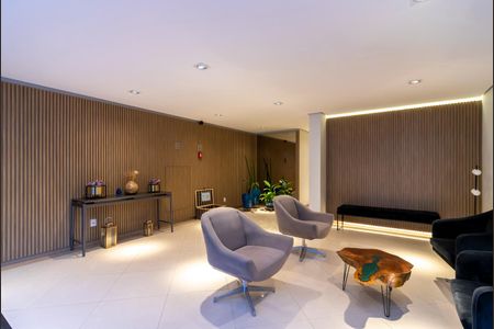 Apartamento à venda com 82m², 3 quartos e 2 vagas Apartamento à venda com 82m², 3 quartos e 2 vagasHall Social