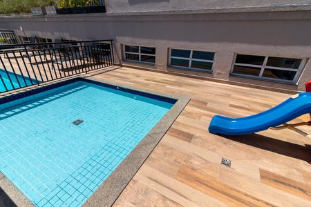 Apartamento à venda com 82m², 3 quartos e 2 vagas Apartamento à venda com 82m², 3 quartos e 2 vagasÁrea comum - Piscina Infantil