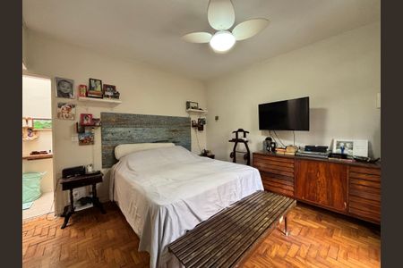 Casa para alugar com 400m², 4 quartos e 4 vagas Casa para alugar com 400m², 4 quartos e 4 vagasSuíte