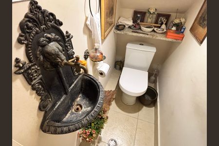 Casa para alugar com 400m², 4 quartos e 4 vagas Casa para alugar com 400m², 4 quartos e 4 vagasLavabo