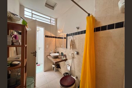 Casa para alugar com 400m², 4 quartos e 4 vagas Casa para alugar com 400m², 4 quartos e 4 vagasBanheiro 2