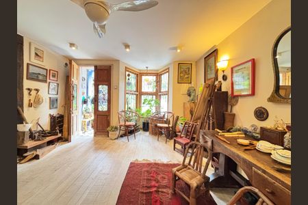 Casa para alugar com 400m², 4 quartos e 4 vagas Casa para alugar com 400m², 4 quartos e 4 vagasSala