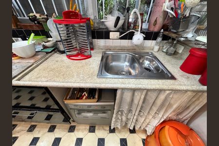 Casa para alugar com 400m², 4 quartos e 4 vagas Casa para alugar com 400m², 4 quartos e 4 vagasCozinha