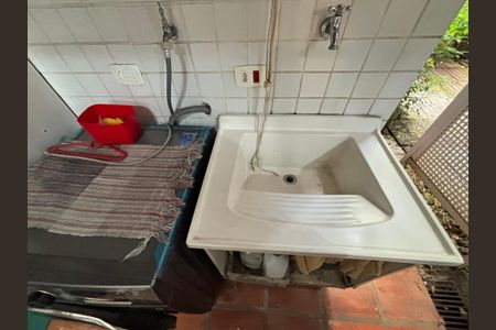 Casa para alugar com 400m², 4 quartos e 4 vagas Casa para alugar com 400m², 4 quartos e 4 vagasÁrea de Serviço