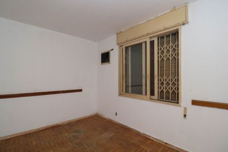 Casa à venda com 282m², 4 quartos e 8 vagas Casa à venda com 282m², 4 quartos e 8 vagasQuarto 2