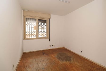 Casa à venda com 282m², 4 quartos e 8 vagas Casa à venda com 282m², 4 quartos e 8 vagasQuarto 4