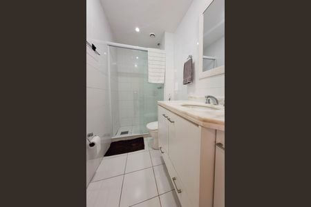 Apartamento para alugar com 55m², 1 quarto e 1 vaga Apartamento para alugar com 55m², 1 quarto e 1 vagaBanheiro da Suíte