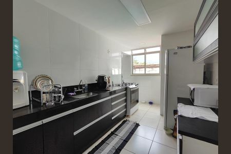 Apartamento à venda com 125m², 2 quartos e 2 vagas Apartamento à venda com 125m², 2 quartos e 2 vagasCozinha
