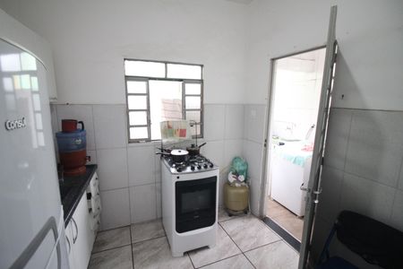 Cozinha de casa à venda com 2 quartos, 700m² em Eldorado, Contagem
