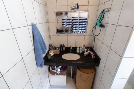 Casa à venda com 250m², 3 quartos e 3 vagas Casa à venda com 250m², 3 quartos e 3 vagasBanheiro