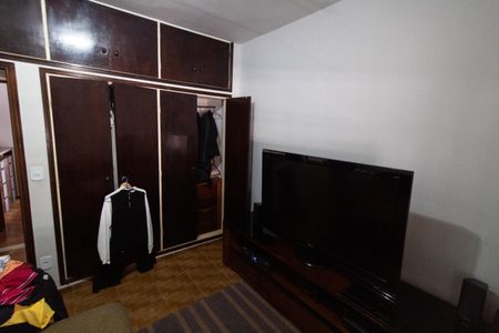 Casa à venda com 250m², 3 quartos e 3 vagas Casa à venda com 250m², 3 quartos e 3 vagasQuarto 1