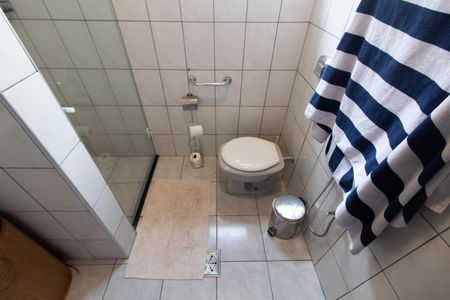 Casa à venda com 250m², 3 quartos e 3 vagas Casa à venda com 250m², 3 quartos e 3 vagasBanheiro