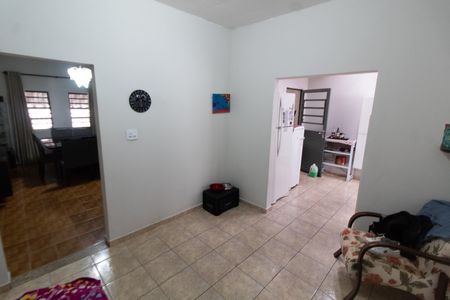 Casa à venda com 250m², 3 quartos e 3 vagas Casa à venda com 250m², 3 quartos e 3 vagasCopa