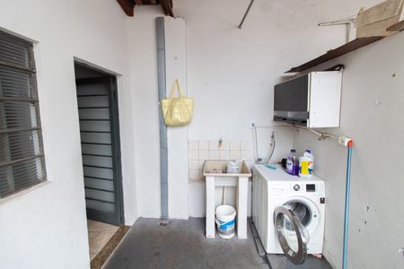 Casa à venda com 250m², 3 quartos e 3 vagas Casa à venda com 250m², 3 quartos e 3 vagasÁrea de Serviço