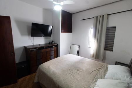 Casa à venda com 250m², 3 quartos e 3 vagas Casa à venda com 250m², 3 quartos e 3 vagasQuarto 3