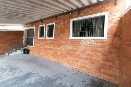 Casa à venda com 250m², 3 quartos e 3 vagas Casa à venda com 250m², 3 quartos e 3 vagasÁrea comum