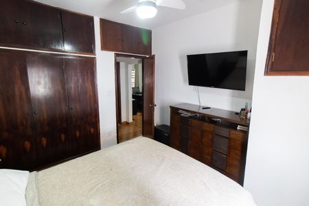 Casa à venda com 250m², 3 quartos e 3 vagas Casa à venda com 250m², 3 quartos e 3 vagasQuarto 3