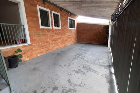 Casa à venda com 250m², 3 quartos e 3 vagas Casa à venda com 250m², 3 quartos e 3 vagasÁrea comum