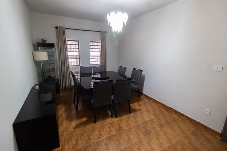 Sala de casa à venda com 3 quartos, 250m² em Jardim Flamboyant, Campinas