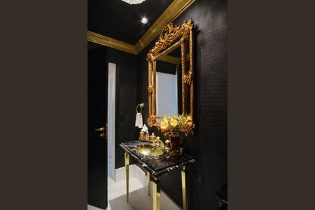 Casa de condomínio à venda com 356m², 5 quartos e 4 vagas Casa de condomínio à venda com 356m², 5 quartos e 4 vagasLavabo