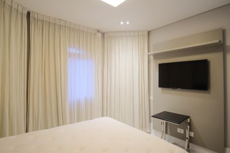 Casa de condomínio à venda com 356m², 5 quartos e 4 vagas Casa de condomínio à venda com 356m², 5 quartos e 4 vagasSuíte 2