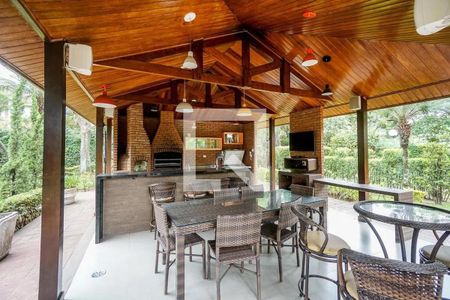 Casa de condomínio à venda com 356m², 5 quartos e 4 vagas Casa de condomínio à venda com 356m², 5 quartos e 4 vagasÁrea comum