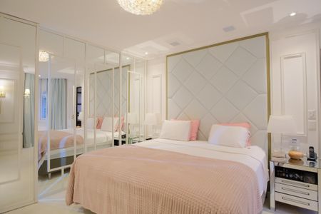 Casa de condomínio à venda com 356m², 5 quartos e 4 vagas Casa de condomínio à venda com 356m², 5 quartos e 4 vagasSuíte 1