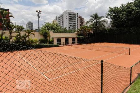 Casa de condomínio à venda com 356m², 5 quartos e 4 vagas Casa de condomínio à venda com 356m², 5 quartos e 4 vagasÁrea comum