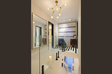 Casa de condomínio à venda com 356m², 5 quartos e 4 vagas Casa de condomínio à venda com 356m², 5 quartos e 4 vagasCorredor